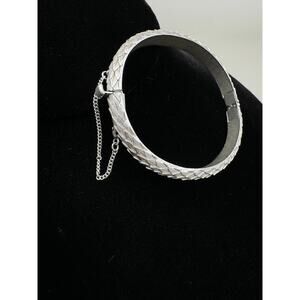 Vintage Crown Trifari Brushed Silver Tone Feathers Hinged Bracelet
